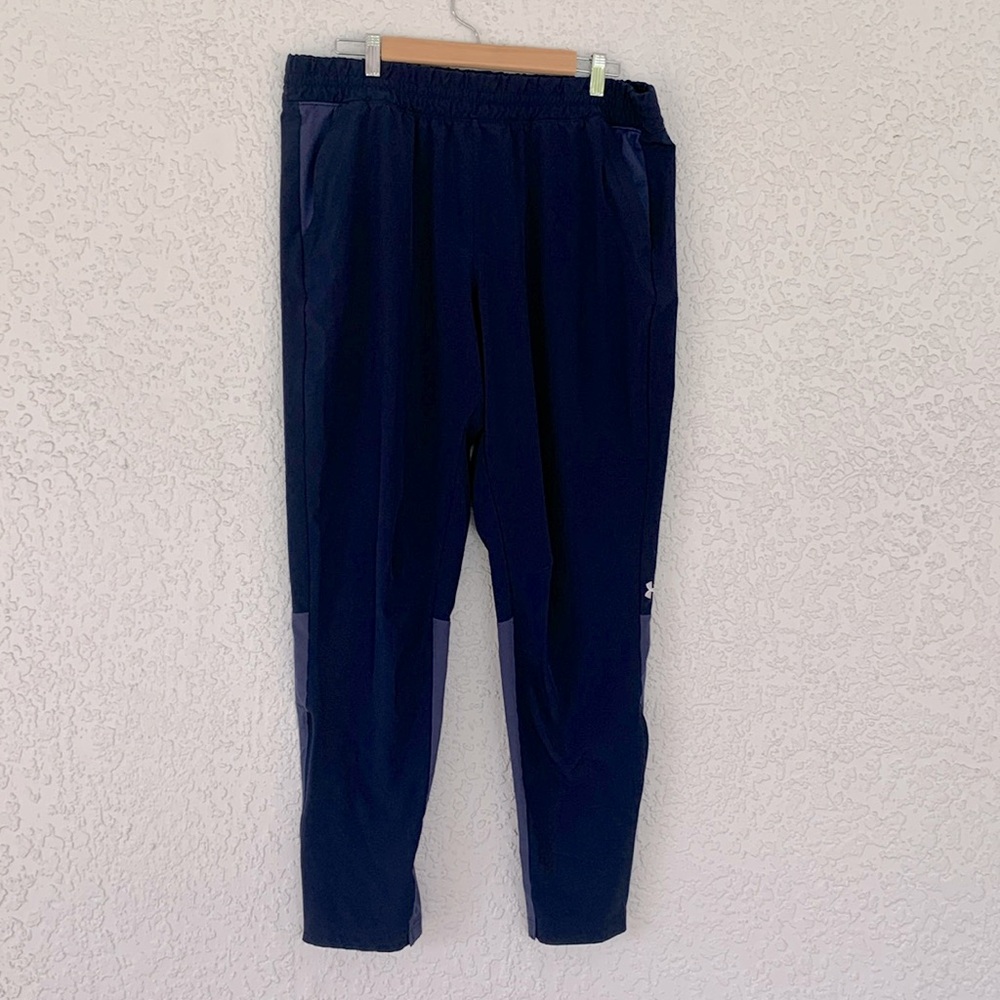 Under Armour ua squad warm-up pant/joggers with size zipper on the leg size XLT